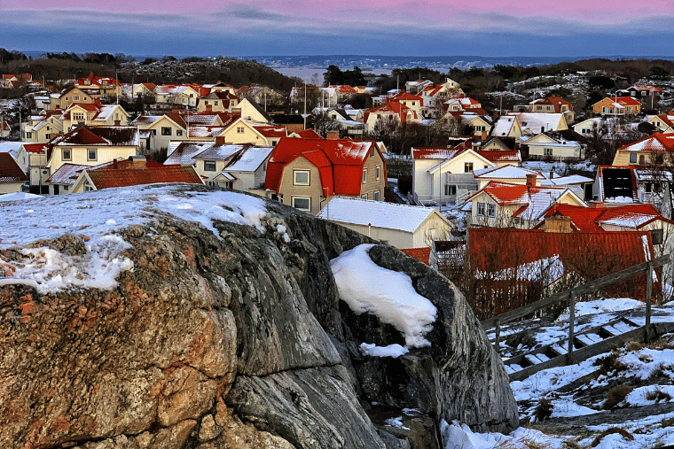 Lucka 5, byn, hustak, vrångö