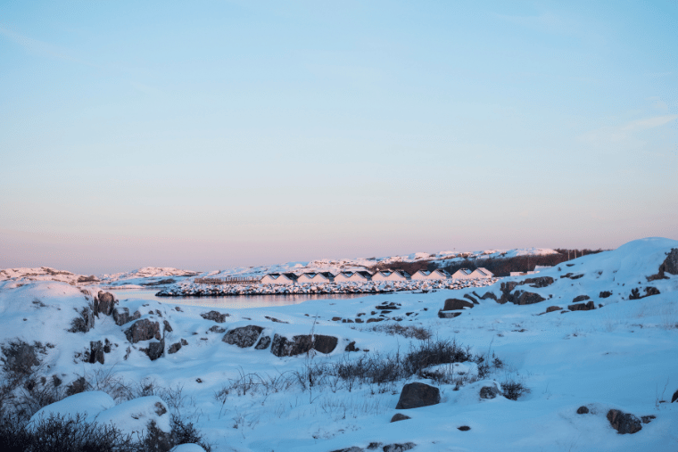 Lucka 5, utsikt, sjöbodar, Vrångö gästhamn