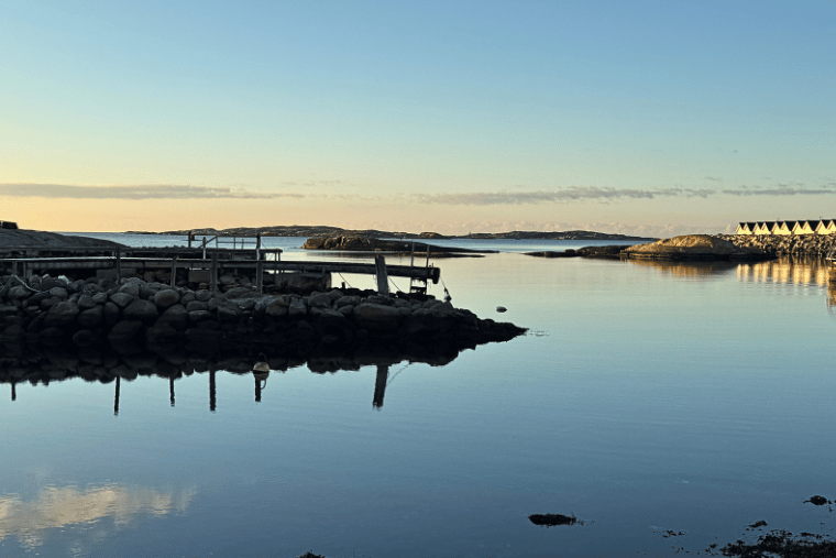 Snigen, vinter, sjöbodar